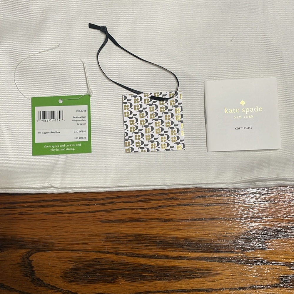 Kate Spade; Thompson Street Large Sam - Picture 12 of 14